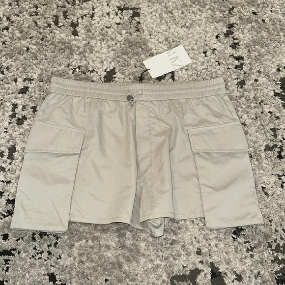 ZARA | Pearl Gray | NYLON BLEND SHORTS - Picture 12 of 13